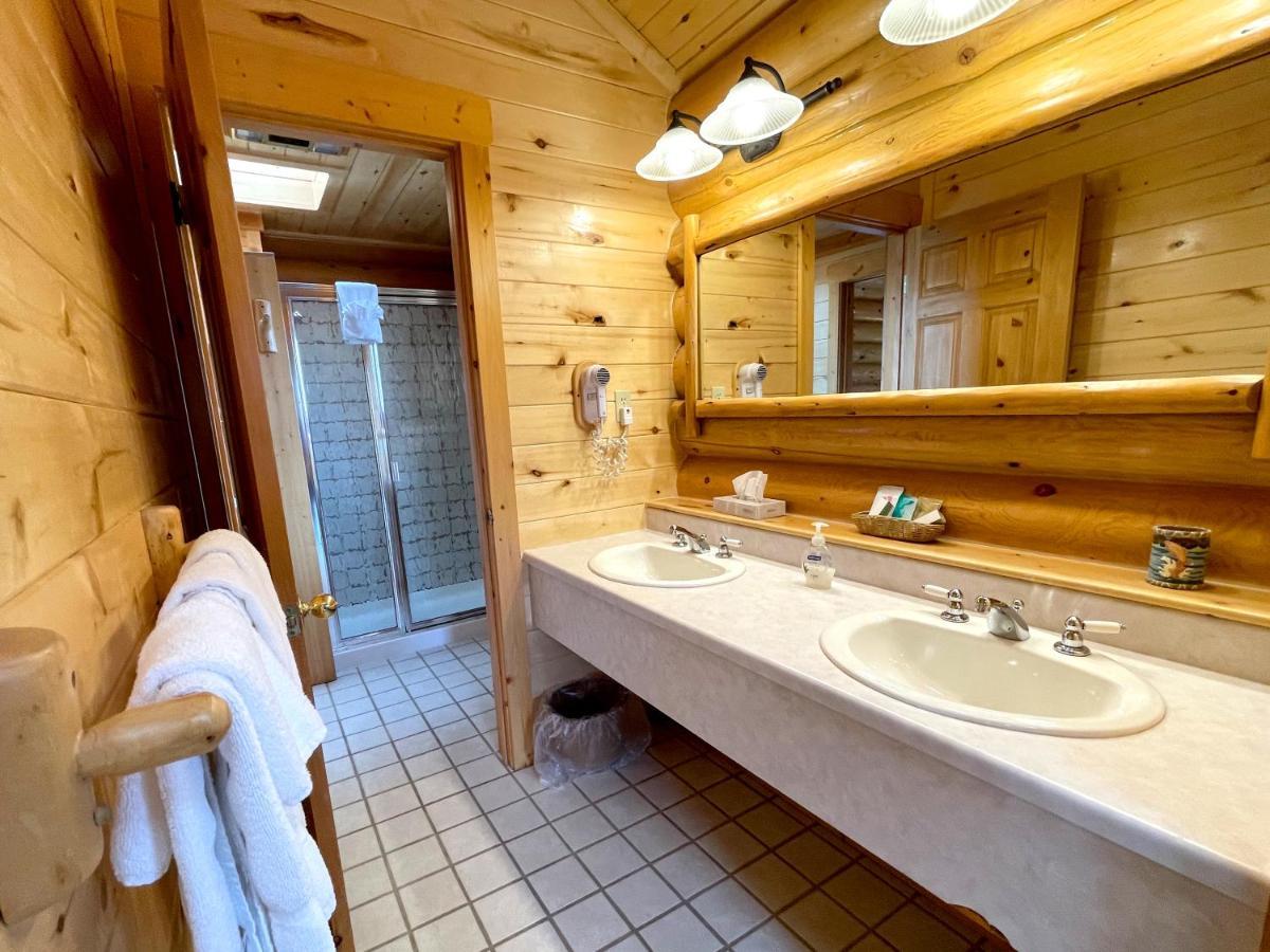 One-Bedroom House,1105943400:JPEG